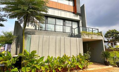 Dijual Unit Rumah Siap Huni Full Furnished Dengan Kolam Renang Pribadi Di Cipinang Jakarta Timur Dekat Ke Rawamangun [AR169]