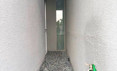 Dijual Unit Rumah Siap Huni Full Furnished Dengan Kolam Renang Pribadi Di Cipinang Jakarta Timur Dekat Ke Rawamangun [AR169]