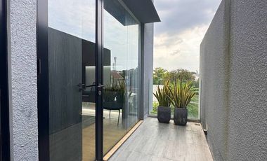 Dijual Unit Rumah Siap Huni Full Furnished Dengan Kolam Renang Pribadi Di Cipinang Jakarta Timur Dekat Ke Rawamangun [AR169]
