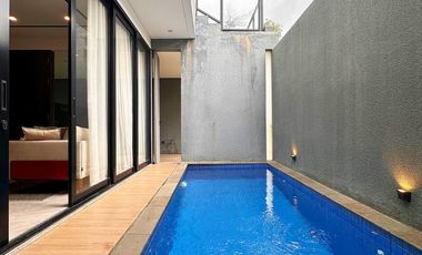 Dijual Unit Rumah Siap Huni Full Furnished Dengan Kolam Renang Pribadi Di Cipinang Jakarta Timur Dekat Ke Rawamangun [AR169]
