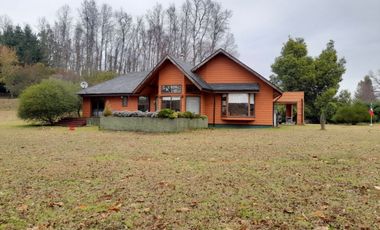 Amplia casa en parcela cercana a Villarrica