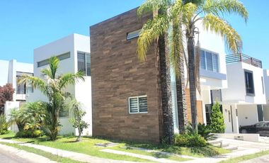 Casa en Venta La Rioja Los Gavilanes Tlajomulco Guadalajara