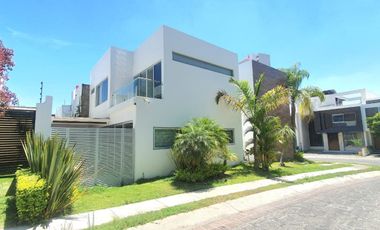 Casa en Venta La Rioja Los Gavilanes Tlajomulco Guadalajara