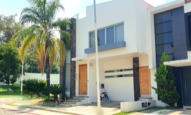 Casa en Venta La Rioja Los Gavilanes Tlajomulco Guadalajara