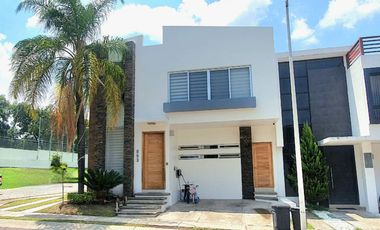 Casa en Venta La Rioja Los Gavilanes Tlajomulco Guadalajara