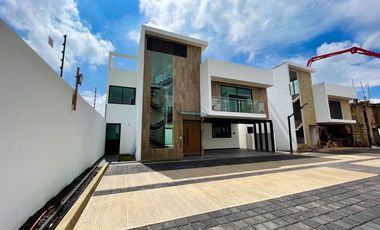 CASA EN VENTA EN METEPEC