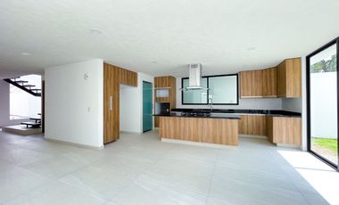 CASA EN VENTA EN METEPEC