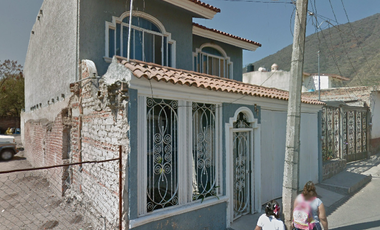 CASA EN VENTA CON 3 HABITACIONES EN LA COLONIA JOCOTEPEC
