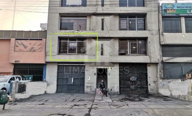ALQUILO LOCAL COMERCIAL OFICINA EN LA VICTORIA - 2do PISO