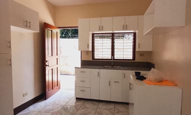 2 Bedrooms Unfurnished Apartment in Cantil-e Dumaguete City