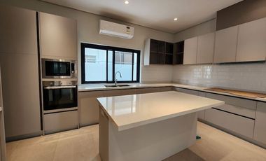Brand New Modern House and Lot For Sale at Ayala Southvale Primera