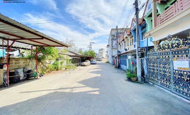 ทาวน์เฮ้าส์ 2 ชั้น ทำเล : สนามจันทร์ - นครปฐม
