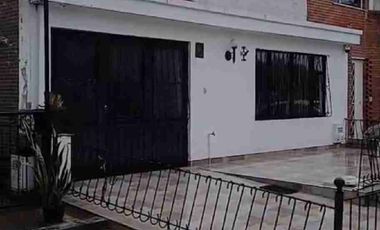 VENDO HERMOSA CASA EN PIEDRA GRANDE FUSAGASUGA