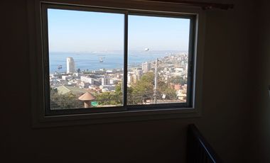 HERMOSA CASA 2º PISO CERRO FLORIDA, 2D 1B  REMODELADA