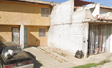 CASA DE RECUPERACIÓN BANCARIA EN CALLE PEDRO DE LOS PINOS, COL. PRADOS DE LA CRUZ IV, TONALÁ, JALISCO. ¡NO SE ACEPTAN CRÉDITOS!