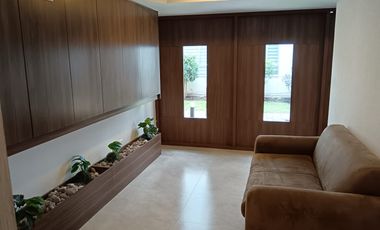 Departamento 3 Dormitorios, en renta - San Isidro del Inca