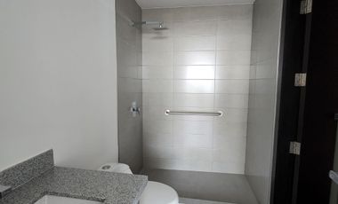 ¡Oportunidad Vendo Suite en Edificio Quo Luxury Apartments, frente Mall del Sol!