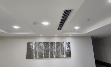 ¡Oportunidad Vendo Suite en Edificio Quo Luxury Apartments, frente Mall del Sol!