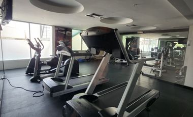 ¡Oportunidad Vendo Suite en Edificio Quo Luxury Apartments, frente Mall del Sol!