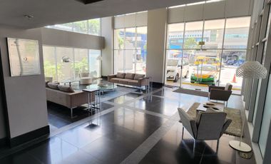 ¡Oportunidad Vendo Suite en Edificio Quo Luxury Apartments, frente Mall del Sol!