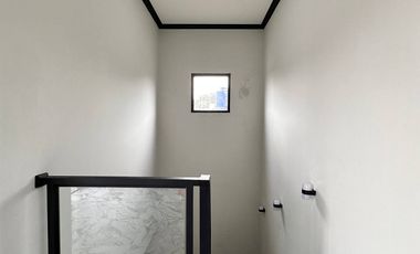 Dijual Rumah SIAP HUNI Non Cluster Strategis MURAH Dekat Tol Brigif Cinere  Kota Depok Jual [AR069]
