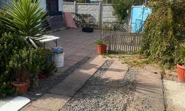 Casa en venta sector residencial, Algarrobo.