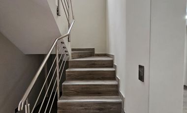 EN VENTA DEPARTAMENTO DÚPLEX DE ESTRENO EN URBANIZACIÓN CERRADA