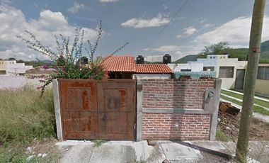JCM Venta de Casa en Recuperacion Bancaria en Petirrojo 18, 45850 Las Aguilillas, Jal.