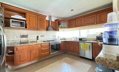 CASA EN VENTA EN FRACCIONAMIENTO LOMAS DE COCOYOC MORELOS