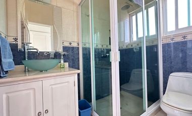 CASA EN VENTA EN FRACCIONAMIENTO LOMAS DE COCOYOC MORELOS