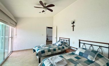 CASA EN VENTA EN FRACCIONAMIENTO LOMAS DE COCOYOC MORELOS