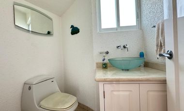 CASA EN VENTA EN FRACCIONAMIENTO LOMAS DE COCOYOC MORELOS