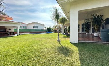 CASA EN VENTA EN FRACCIONAMIENTO LOMAS DE COCOYOC MORELOS