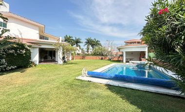 CASA EN VENTA EN FRACCIONAMIENTO LOMAS DE COCOYOC MORELOS