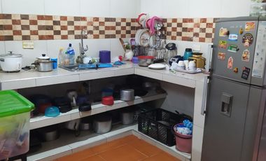 VENTA CASA TRIFAMILIAR BARRIO MARROQUIN 2
