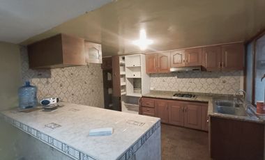 Inversión Inteligente - Casa Versátil con Espacios para Rentar o Expandir Negocio en Puebla