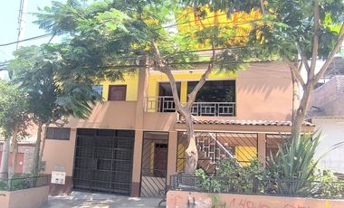 Amplia Casa En Venta – Independencia