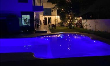 Casa Independiente Con Piscina De Venta Portoviejo Y/T