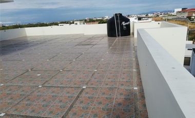 Casa De Venta En Manta Zona Sur Y/T