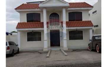 Casa De Venta En Manta Zona Sur Y/T