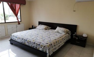 Casa De Venta En Manta Zona Sur Y/T