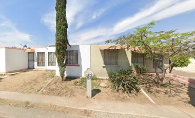 SE VENDE CASA DE RECUPERACIÓN HIPOTECARIA EN LOS RUISEÑORES JALISCO