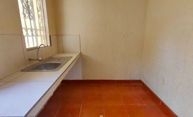 Alquiler De Casa De Un Piso En Urb. Villas Del Sol De Los Portales - Ica