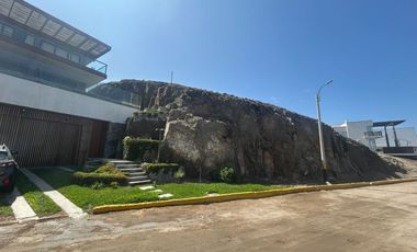 Terreno con Vista Panorámica al Mar en Club Las Palmeras – Cerro Azul | 200 m²