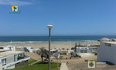 Terreno con Vista Panorámica al Mar en Club Las Palmeras – Cerro Azul | 200 m²