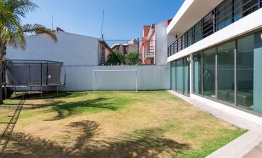 Venta Residencia en Cerrada Lomas de Tecamachalco, Edo. de México