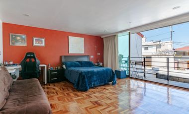 Venta Residencia en Cerrada Lomas de Tecamachalco, Edo. de México