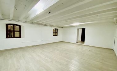SOTANO EN CASA PORFIRIANA PARA USO COMERCIAL