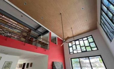 4 Bedroom 4BR House and Lot for Rent at Muntinlupa City