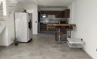 Casa en Renta en Cuautlancingo, Fraccionamiento con Amenidades y Recamara en Planta Baja